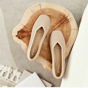 VIVAIA Margot 2.0 Shoes Square Toe V-Cut Almond Women’s Size 43 US 12 - 12.5